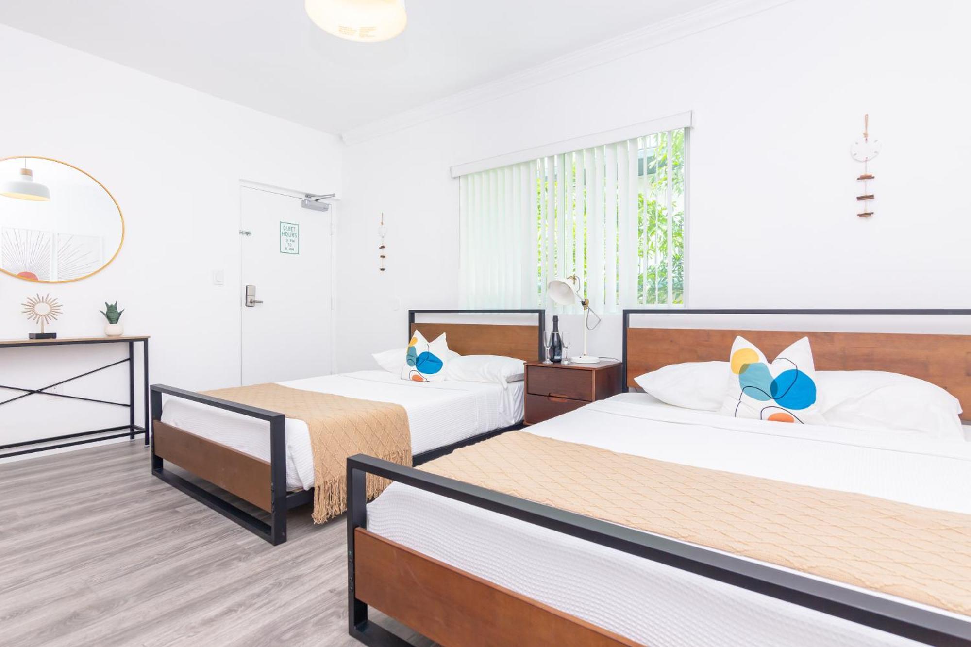 West Deco Aparthotel Маями Бийч Стая снимка