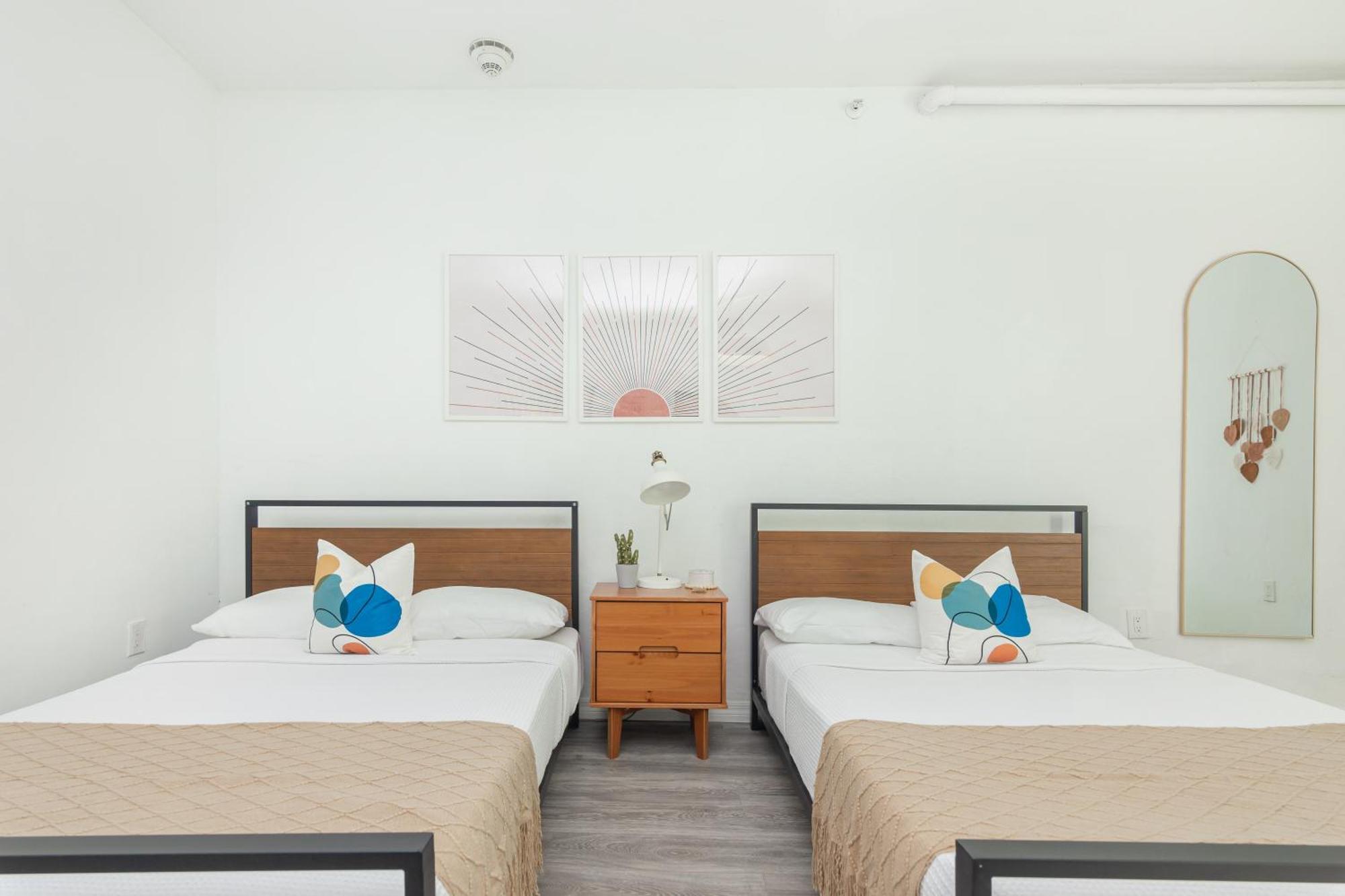 West Deco Aparthotel Маями Бийч Екстериор снимка