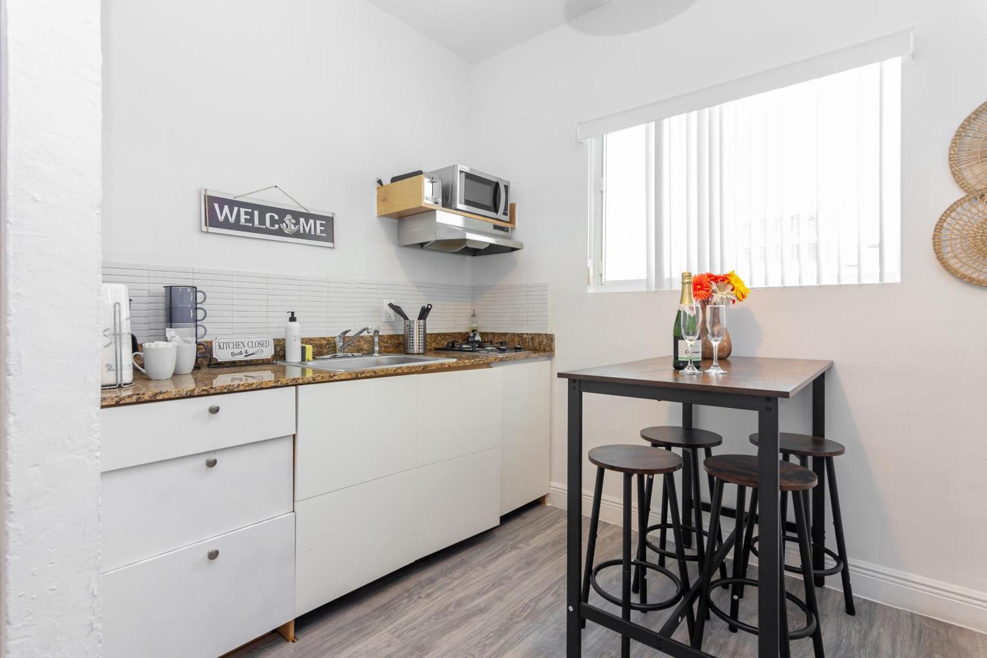 West Deco Aparthotel Маями Бийч Екстериор снимка